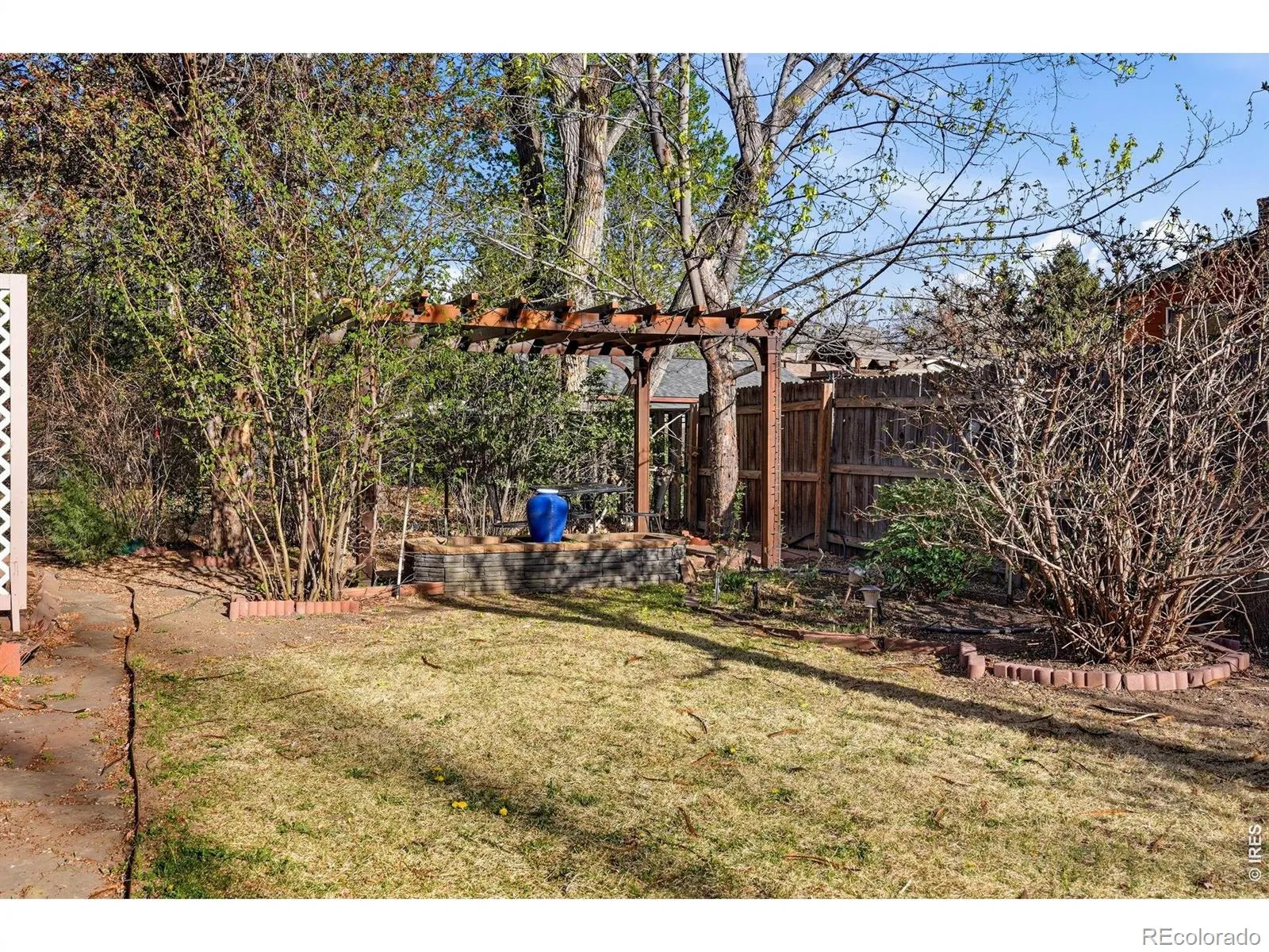 11 James Circle Longmont CO 80501 MLS #RECIR1056207 04252026234906 1600 34