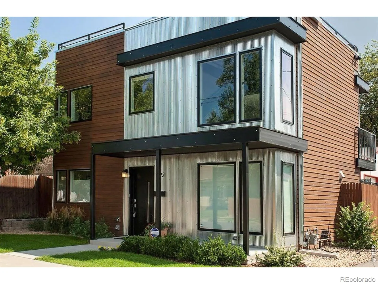 04112026010853 1600 2