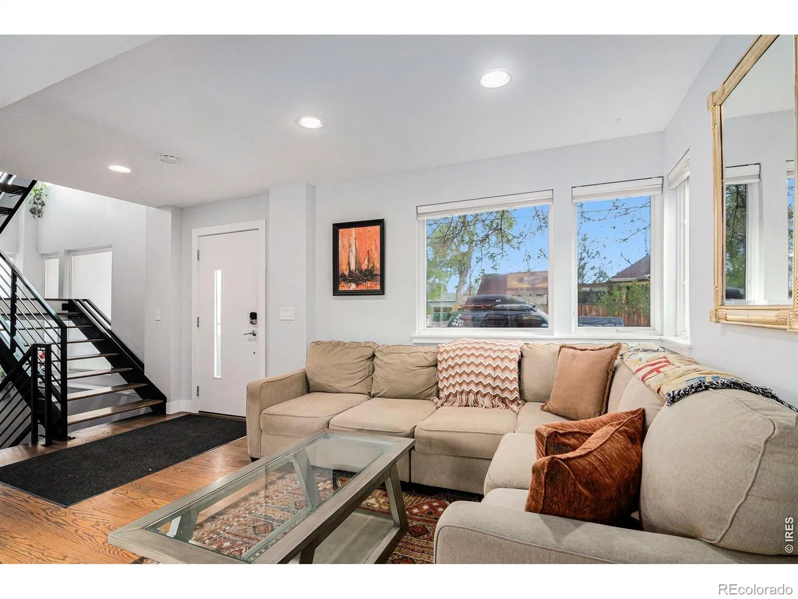 04112026010853 1600 4