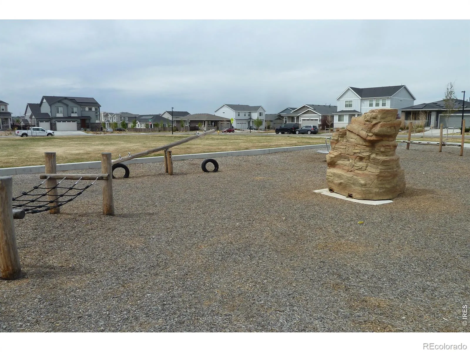 44 N Trussville Street Aurora CO 80018 | MLS #RECIR1056299 04302026212155 1600 33