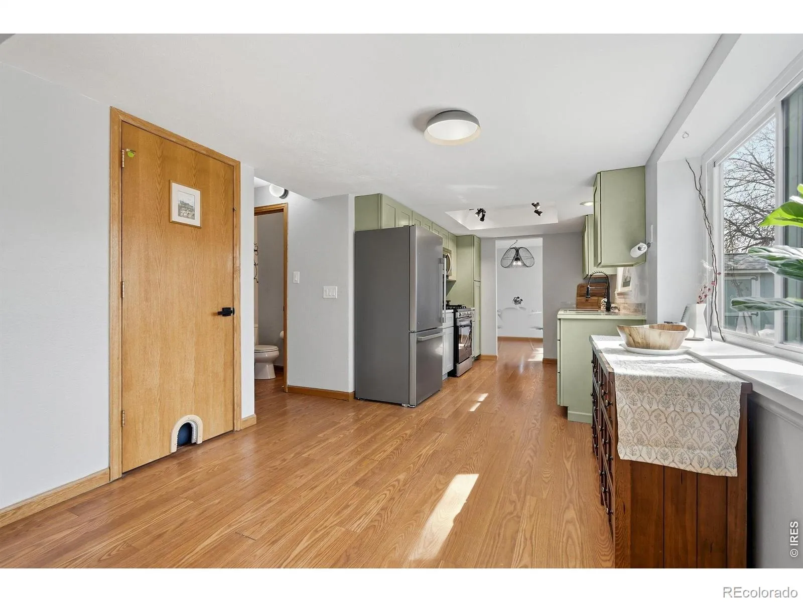 04142026185757 1600 12