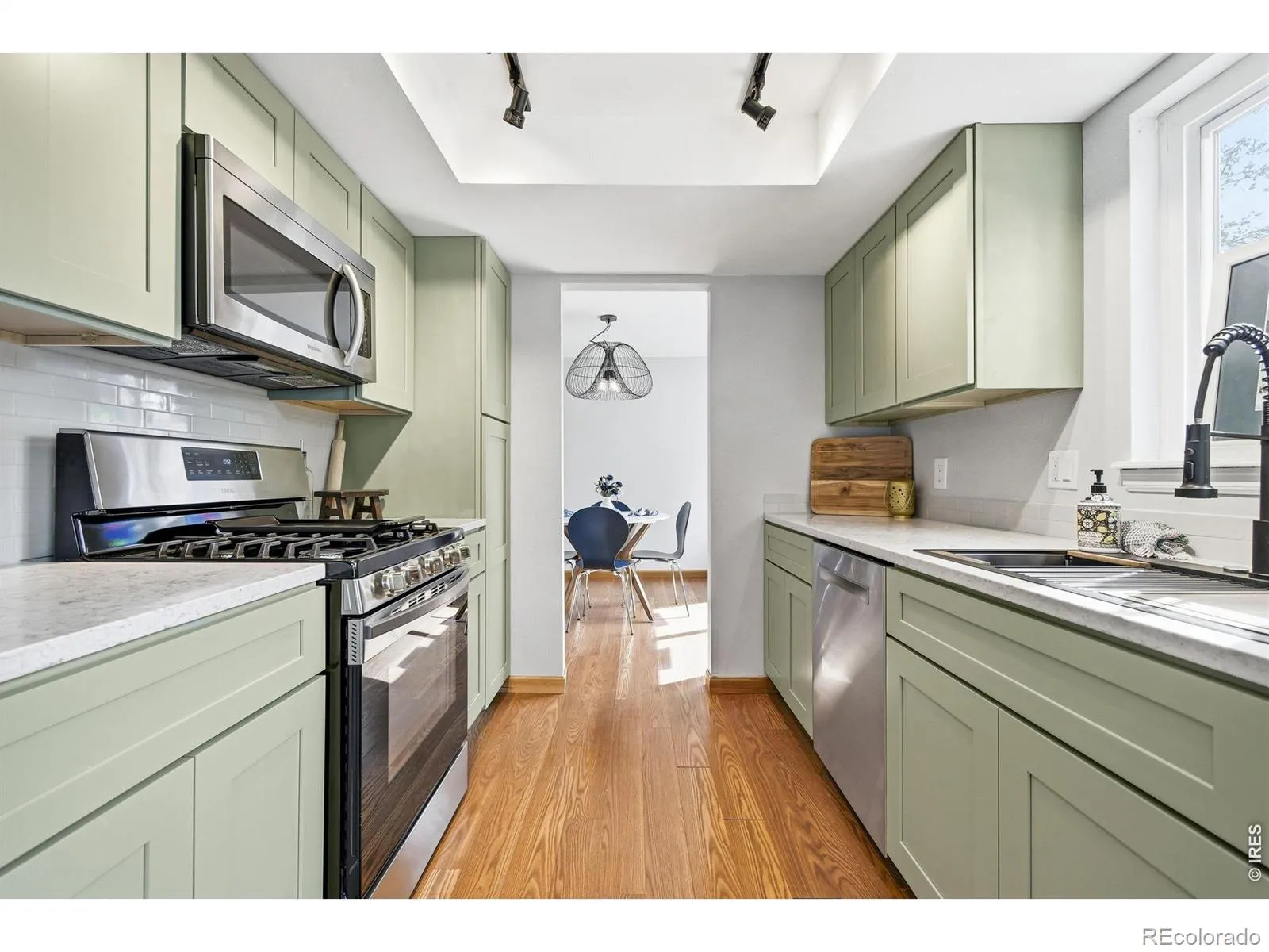 04142026185757 1600 8