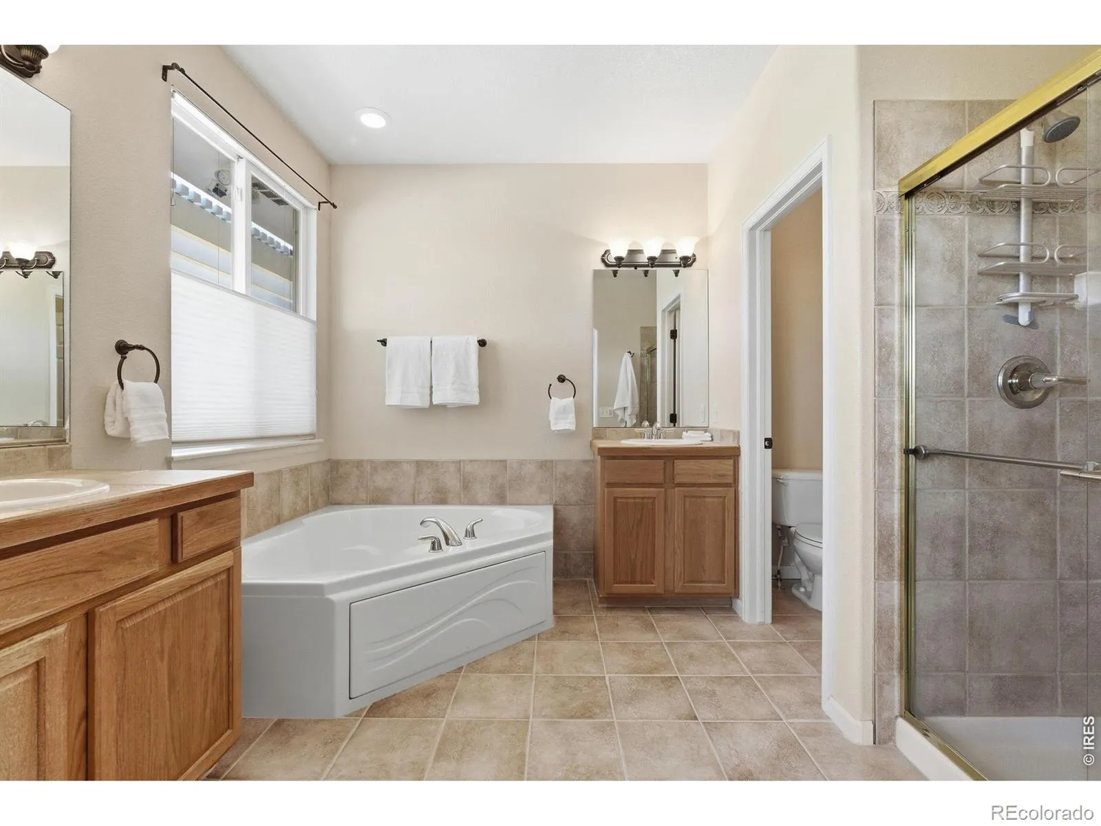 04152026041340 1600 23