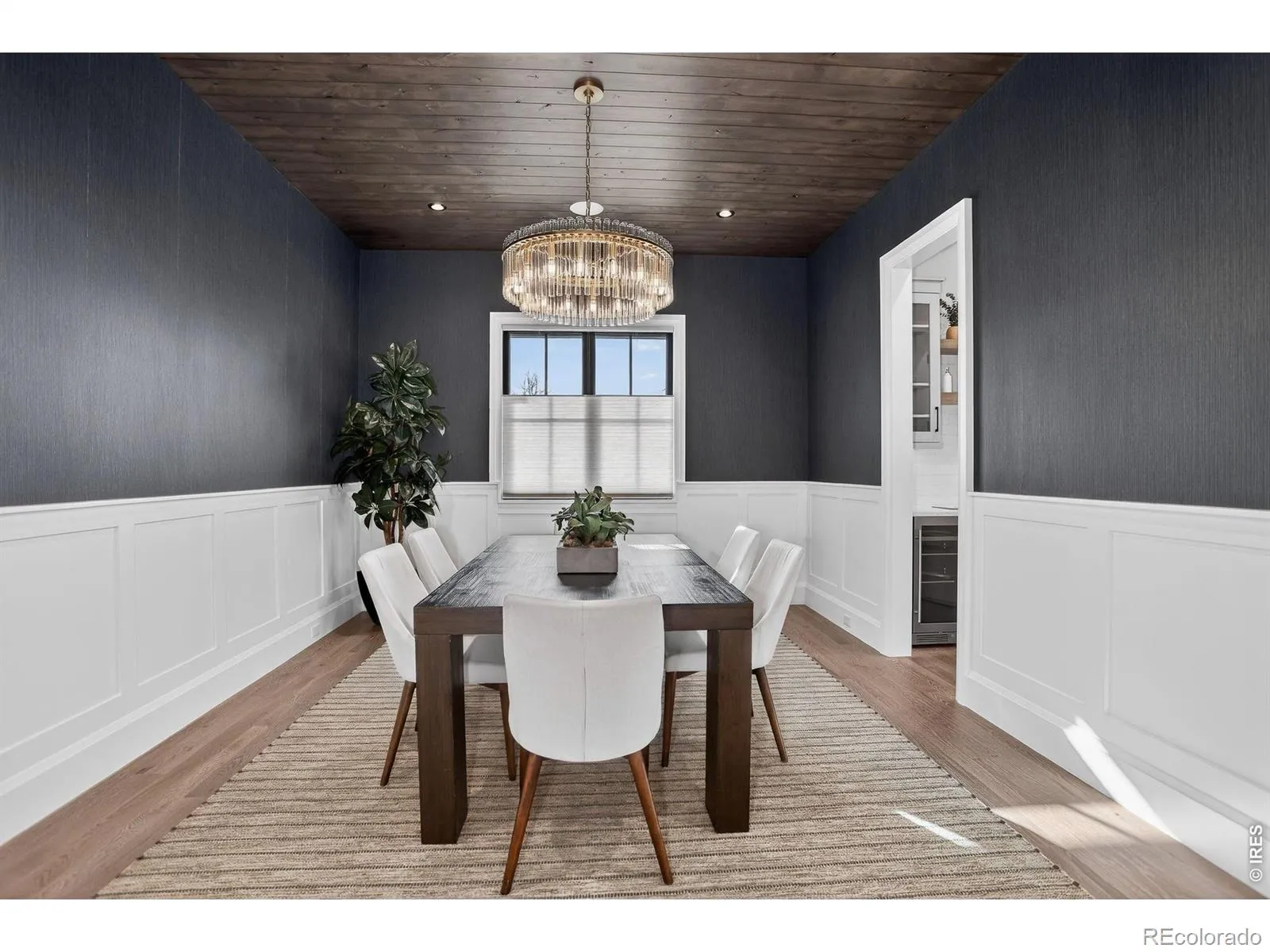 04162026192817 1600 8