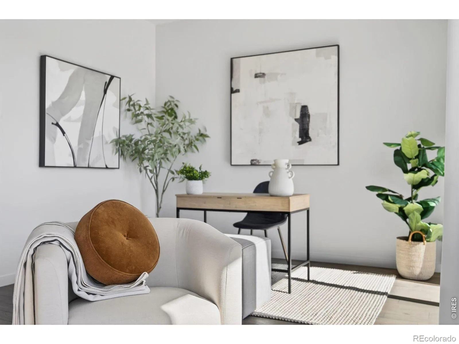 04152026215320 1600 18