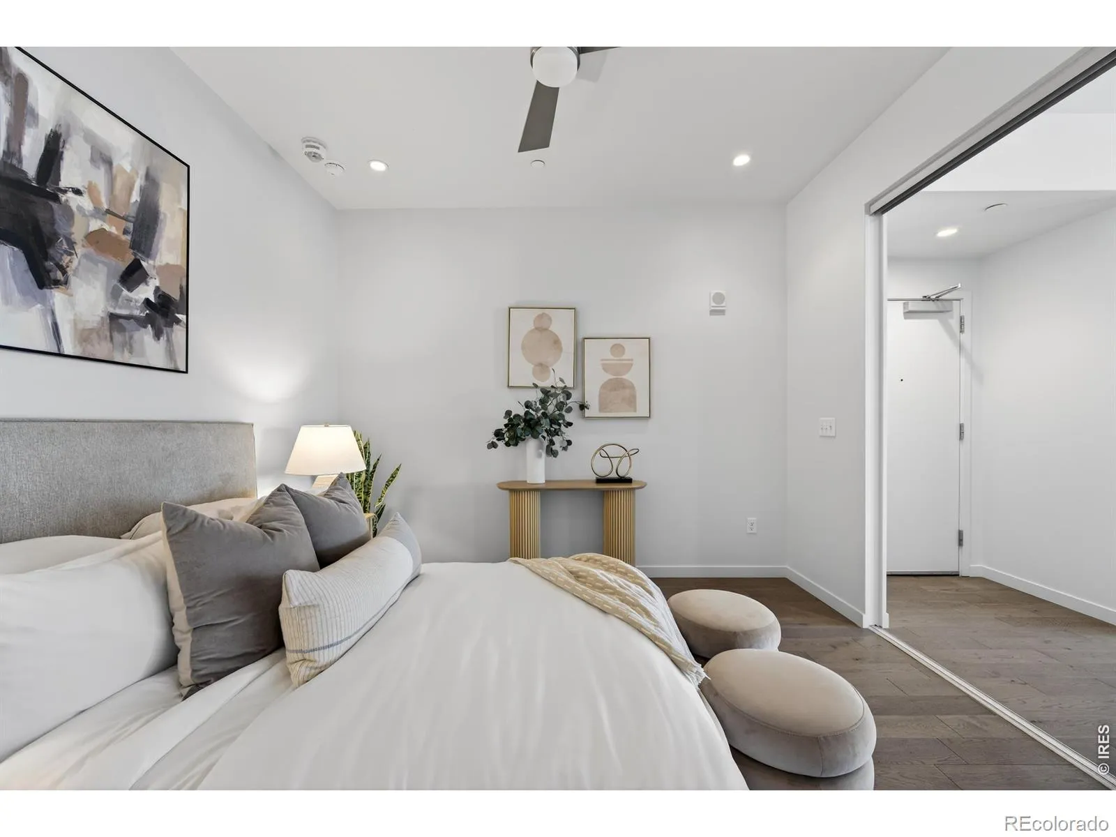 04152026215320 1600 22