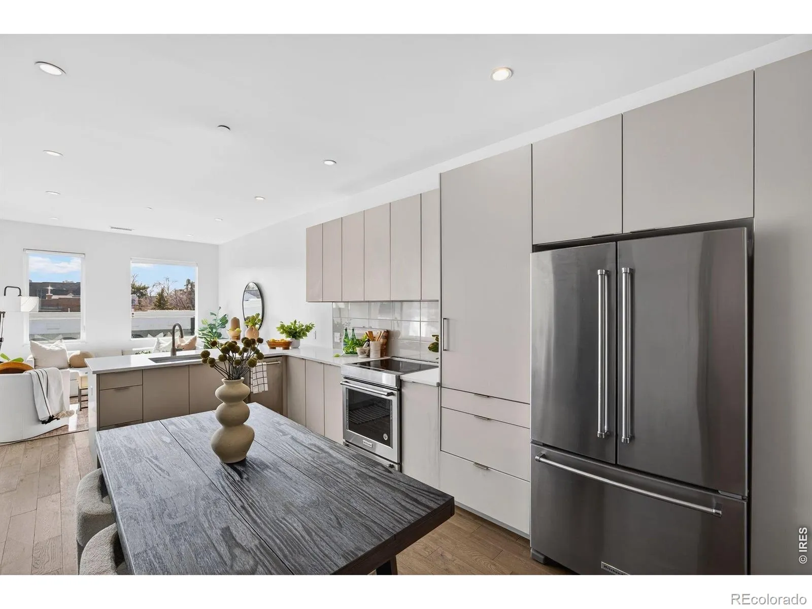 04152026215320 1600 6