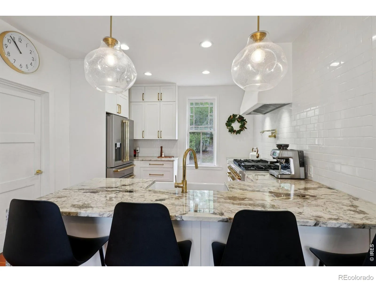 04152026215420 1600 11