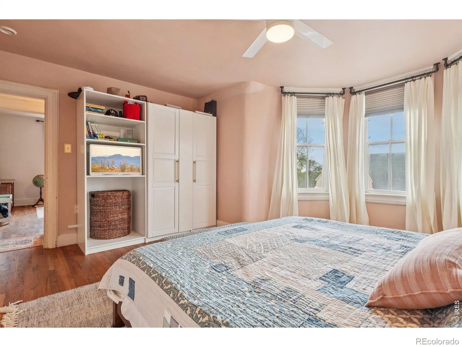 04152026215420 1600 24