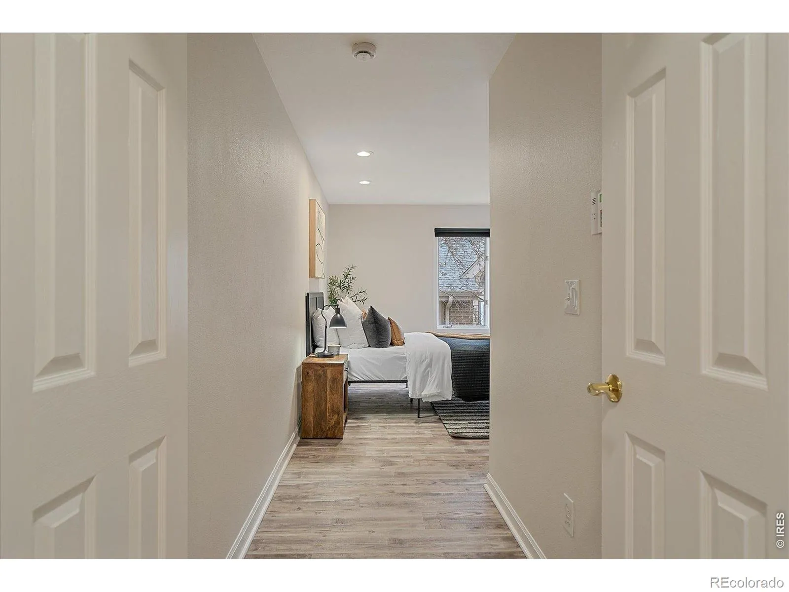 04162026050650 1600 10