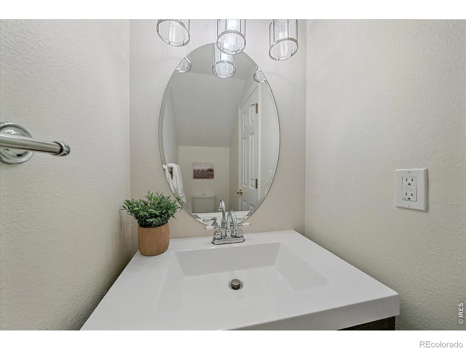 04162026050650 1600 11