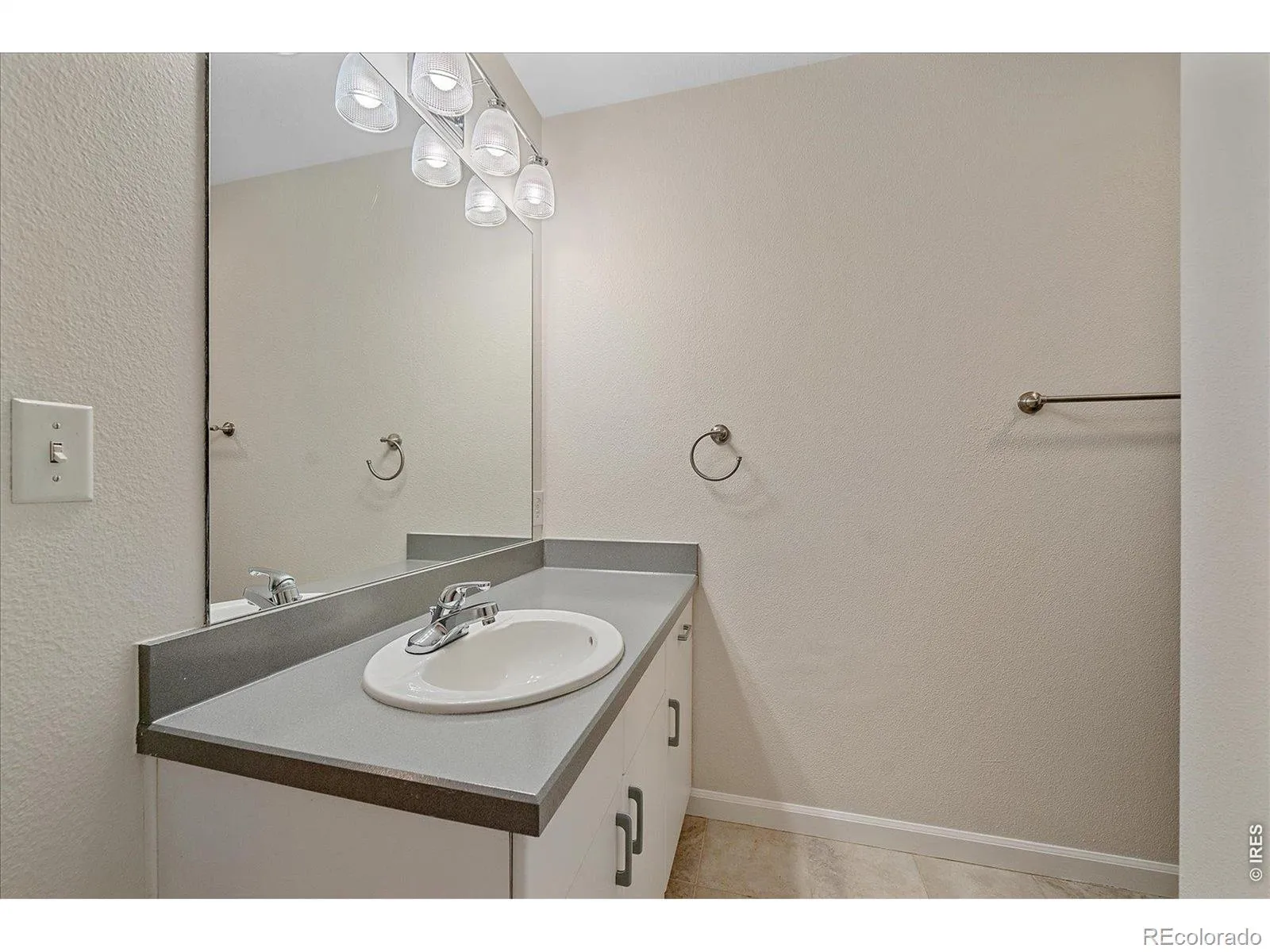 04162026050650 1600 24