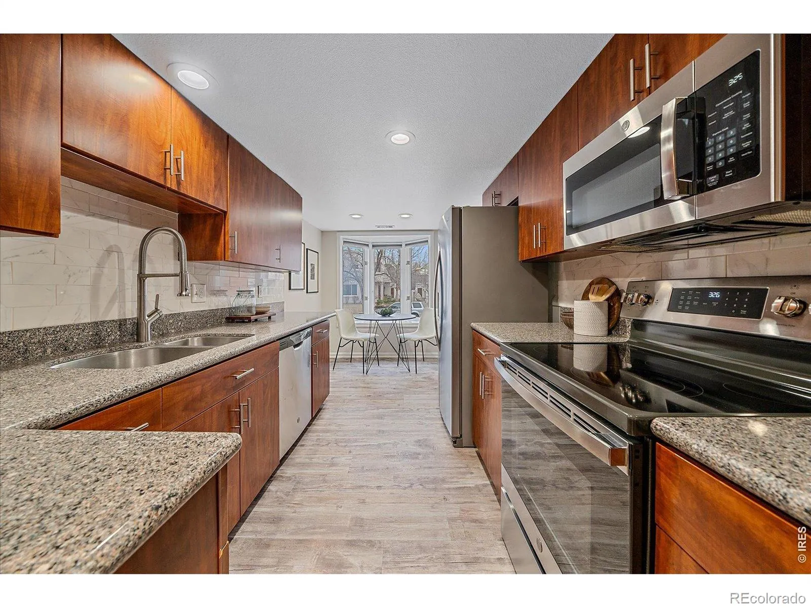 04162026050650 1600 7