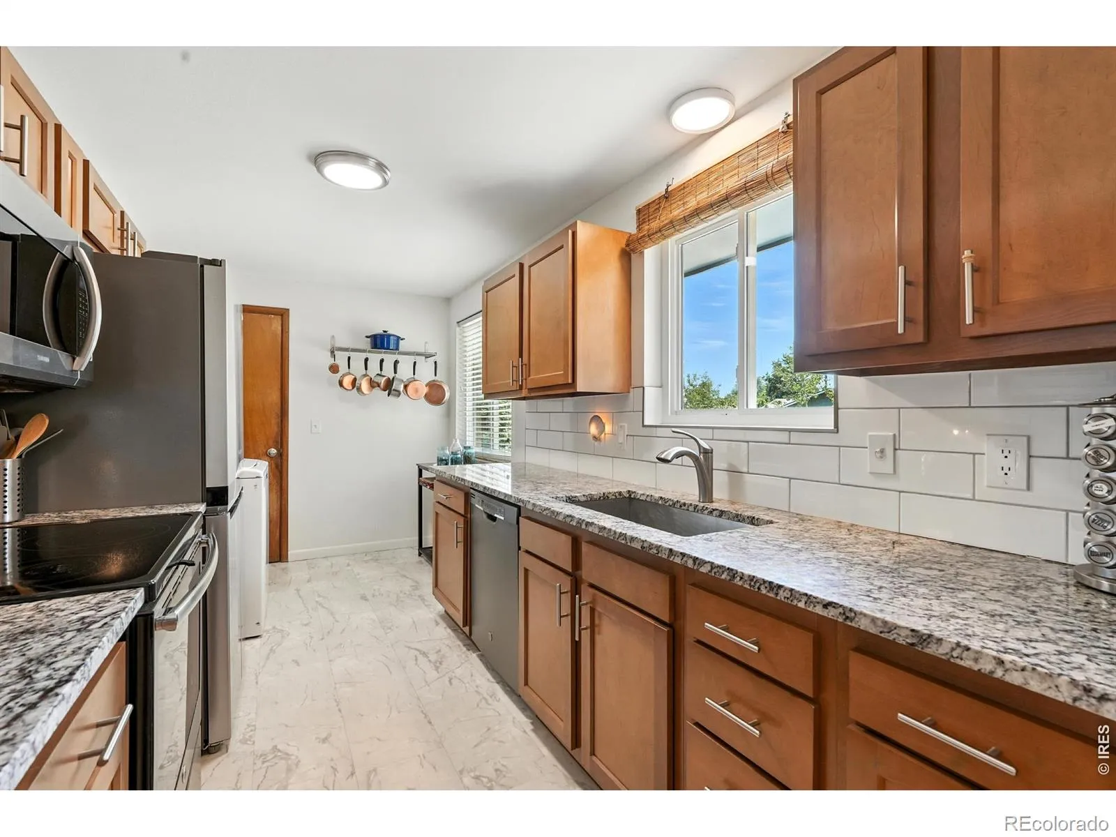 16 Merideth Lane Longmont CO 80501 MLS #RECIR1056643 04262026200609 1600 16