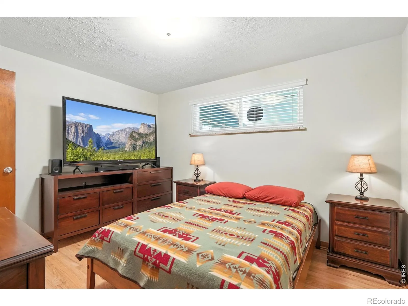 16 Merideth Lane Longmont CO 80501 MLS #RECIR1056643 04262026200609 1600 19