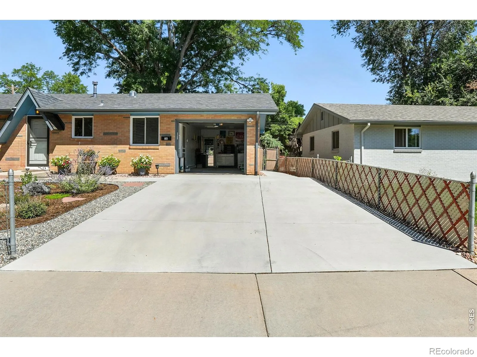 16 Merideth Lane Longmont CO 80501 MLS #RECIR1056643 04262026200609 1600 33