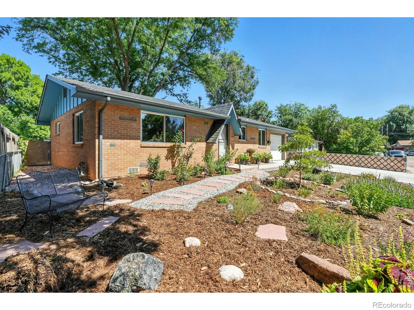 16 Merideth Lane Longmont CO 80501 MLS #RECIR1056643 04262026200609 1600 4