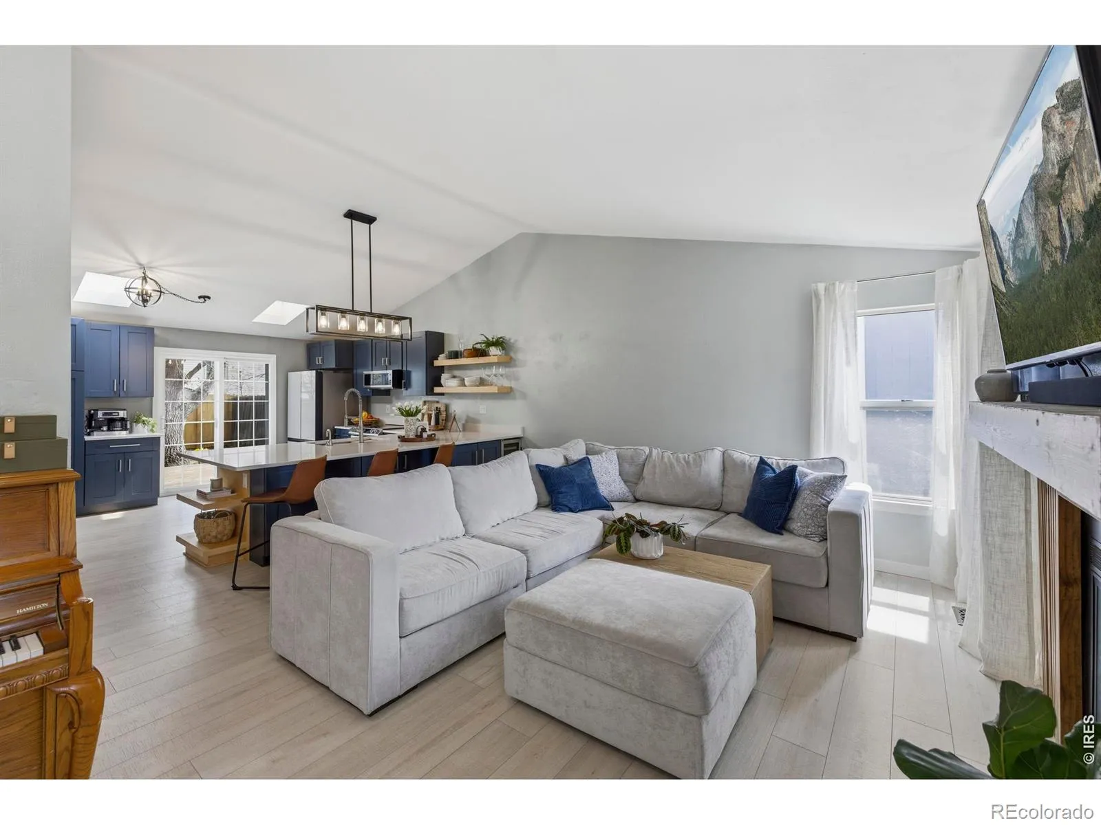 04162026163920 1600 3