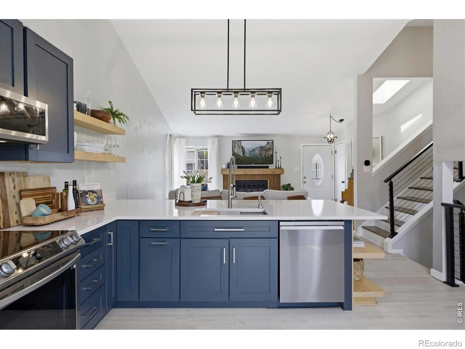 04162026163920 1600 9