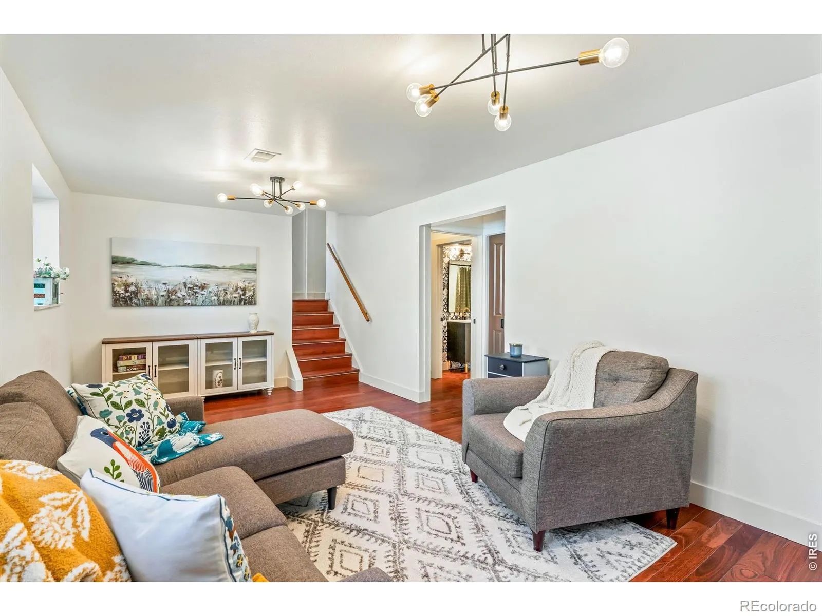 04162026192958 1600 12