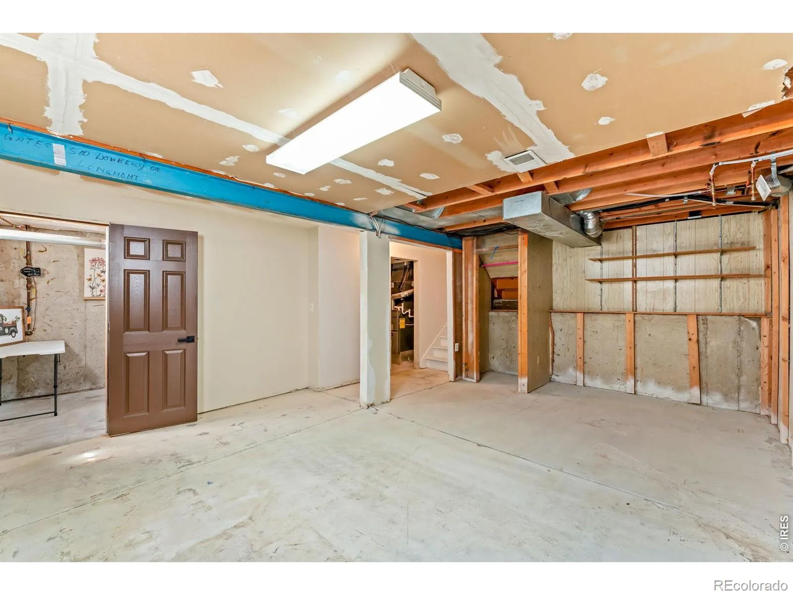 04162026192958 1600 19