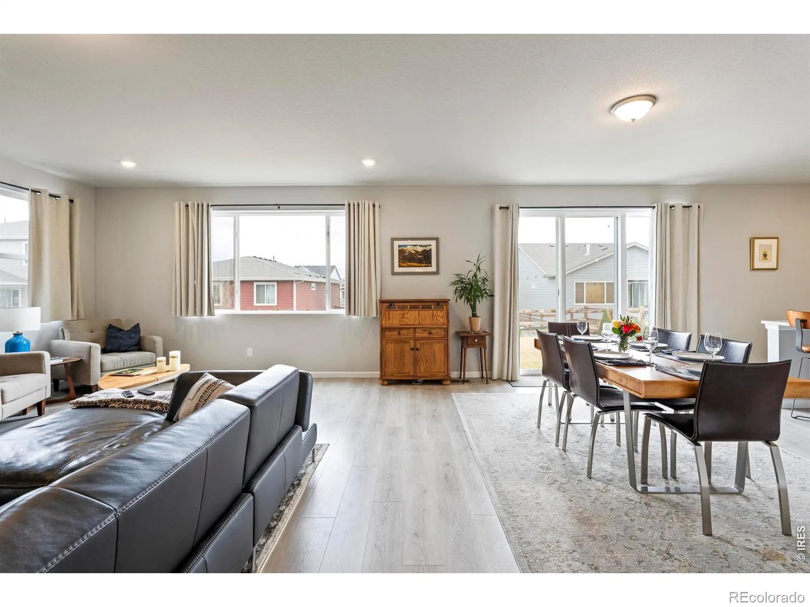 04162026200728 1600 11