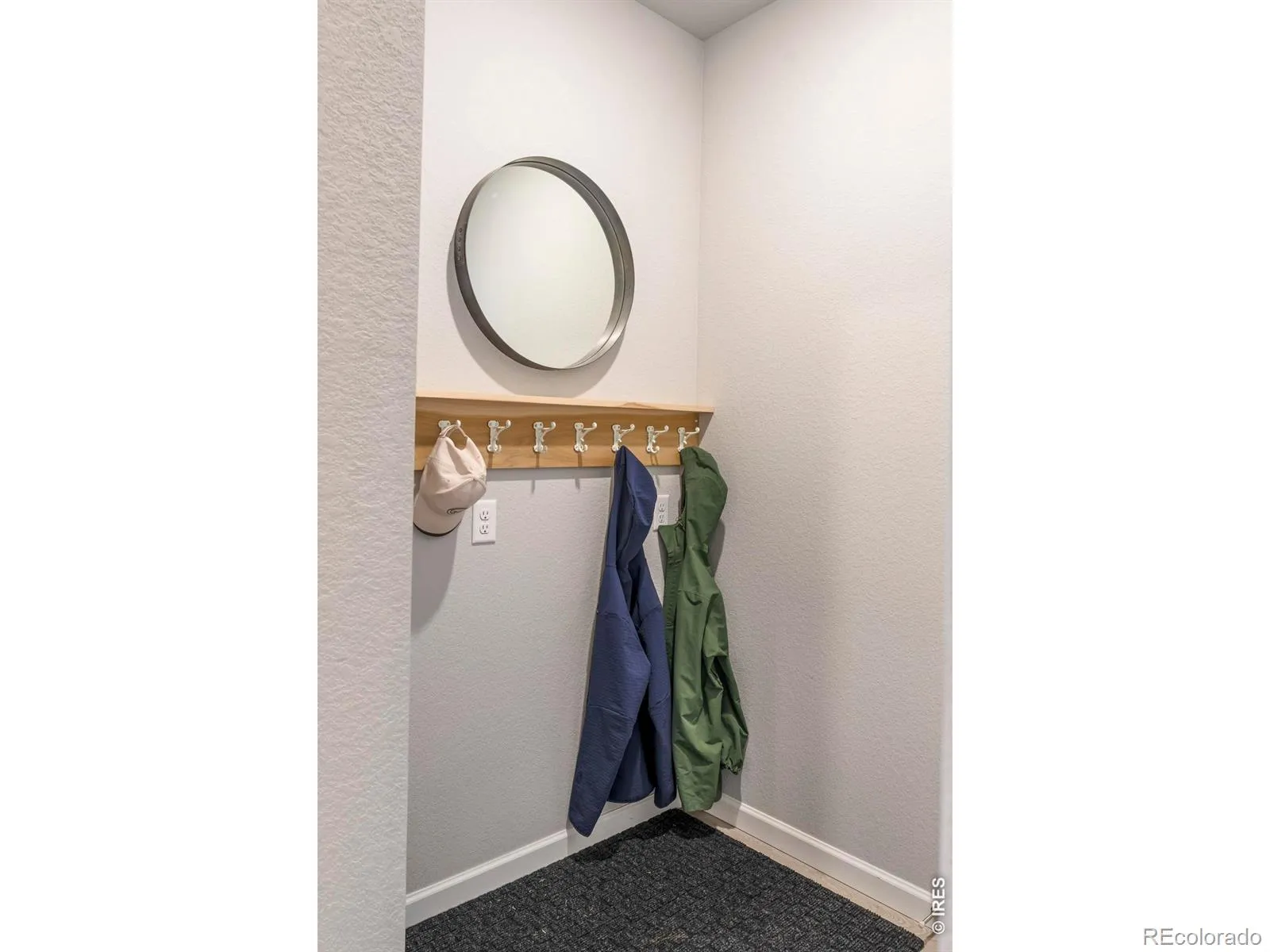 2904 Buffalo Fork Lane Longmont CO 80503 MLS #RECIR1056712 04292026092038 1600 21
