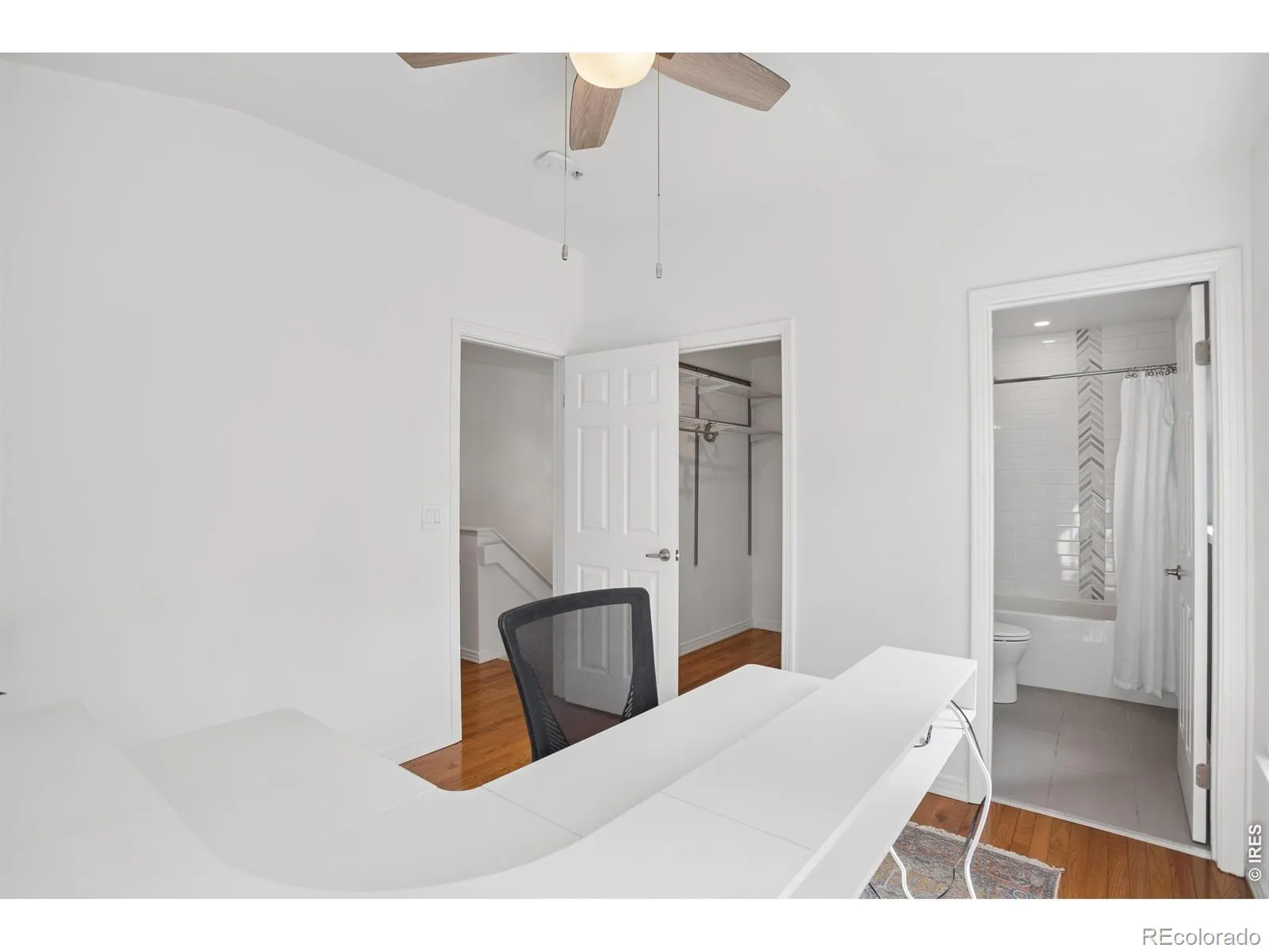 04162026224753 1600 21