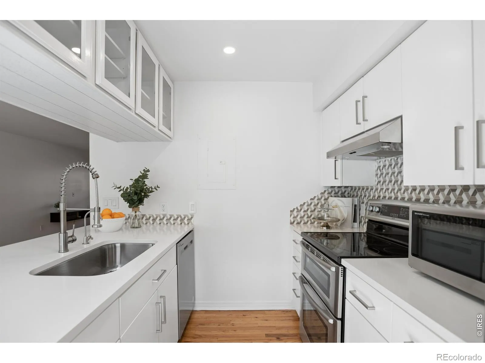 04162026224753 1600 8