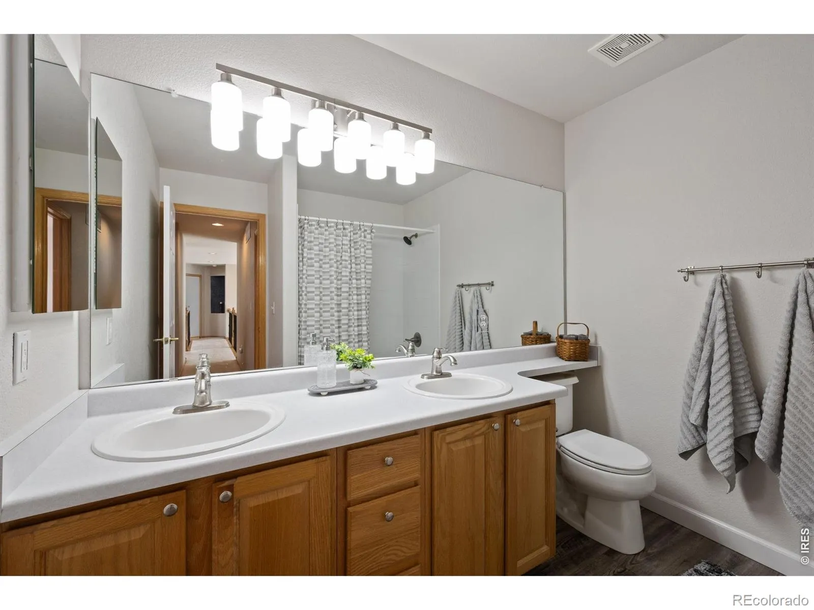 1410 Wildrose Drive Longmont CO 80503 MLS #RECIR1056776 04162026234241 1600 25