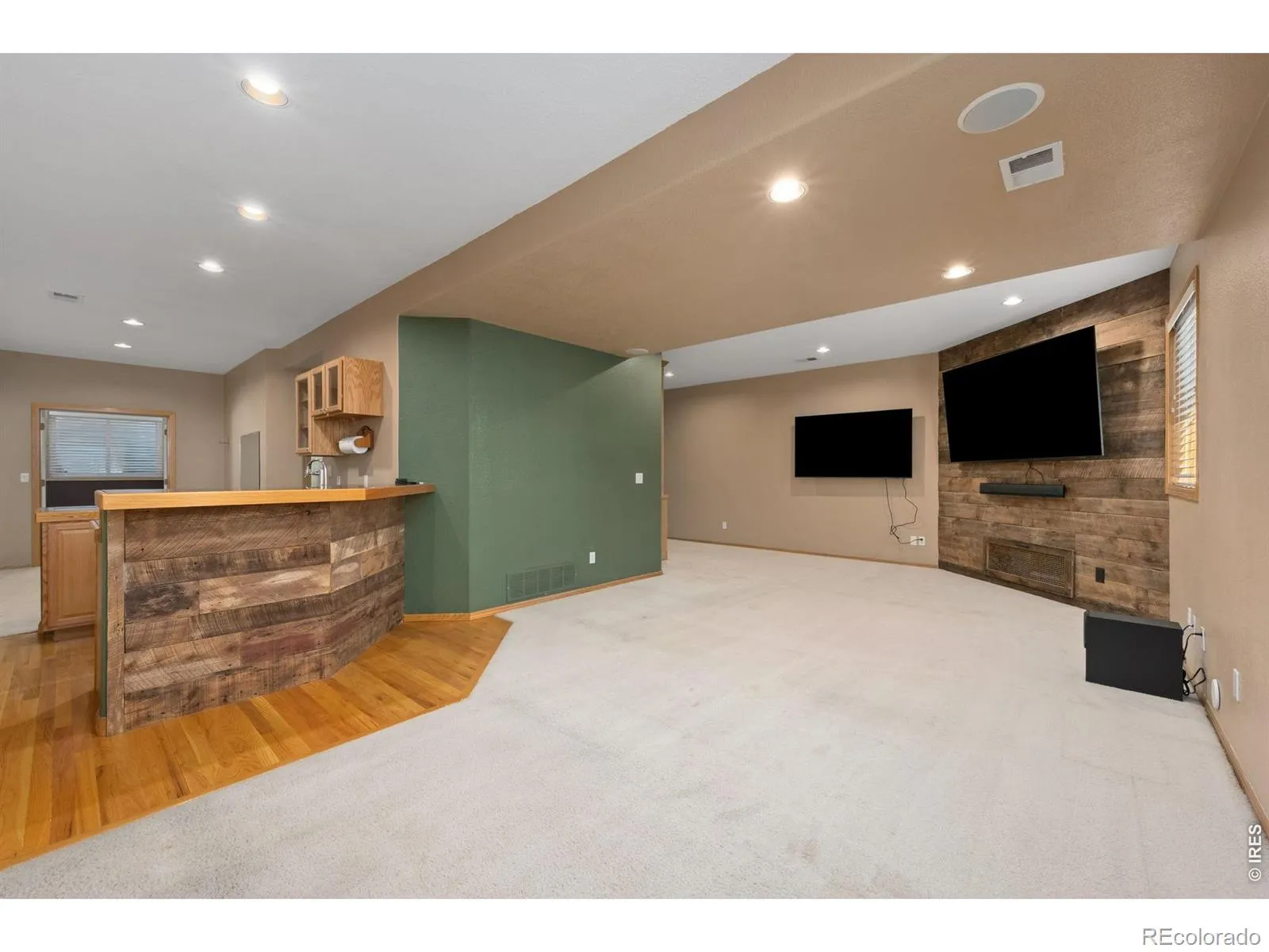 1410 Wildrose Drive Longmont CO 80503 MLS #RECIR1056776 04162026234241 1600 28