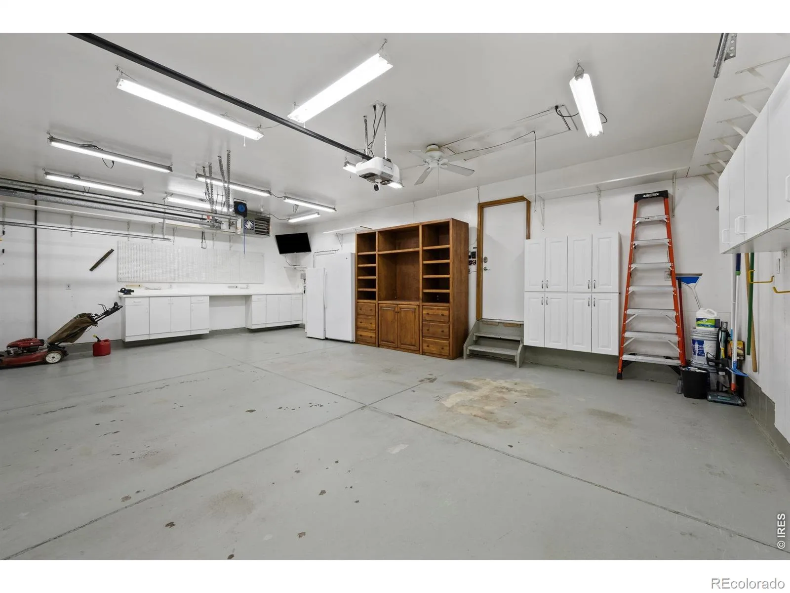 1410 Wildrose Drive Longmont CO 80503 MLS #RECIR1056776 06092026070532 1600 35