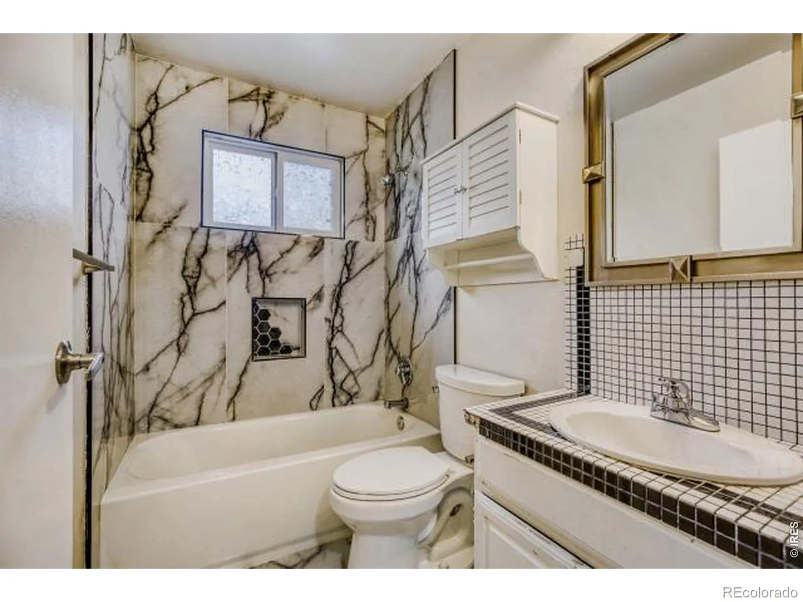 04192026000732 1600 12