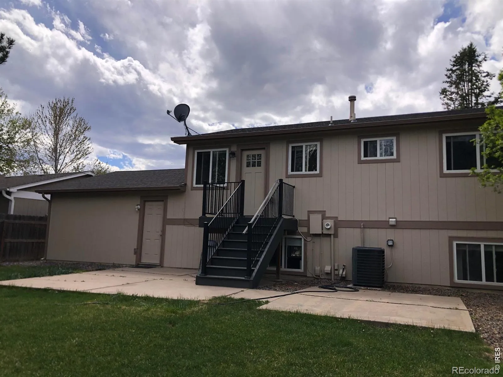 04192026000732 1600 30