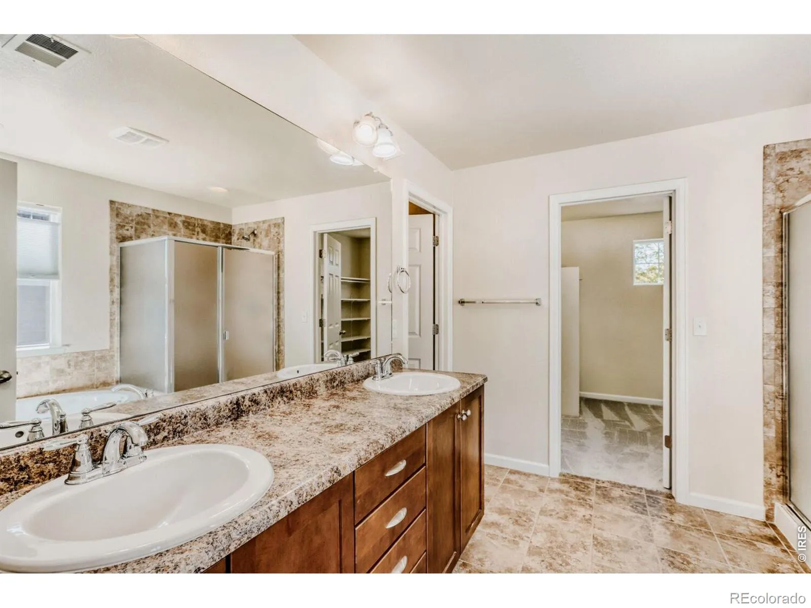 5016 Kimberly Place Longmont CO 80503 MLS #RECIR1056839 04242026212210 1600 18