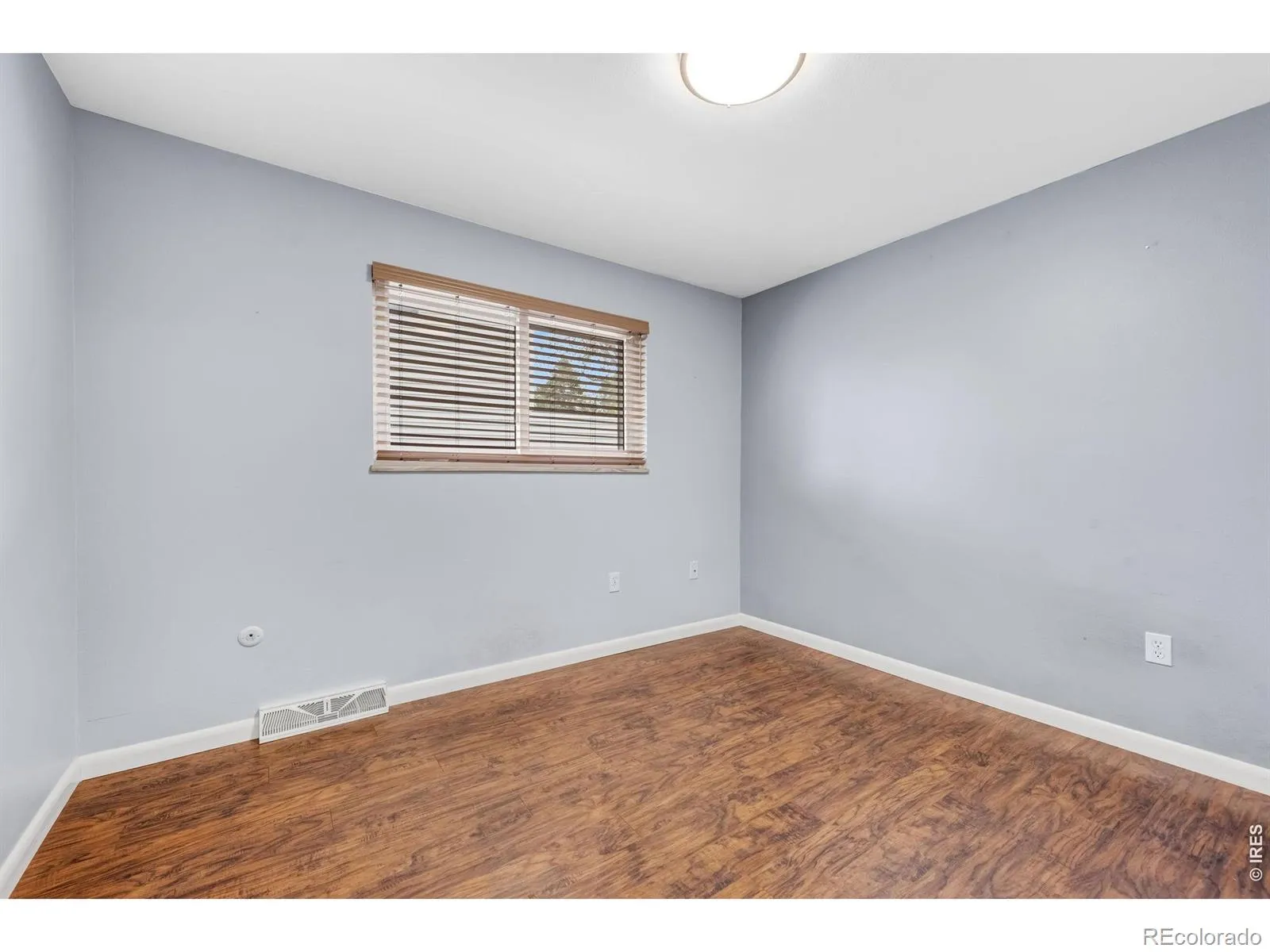 04202026150553 1600 17