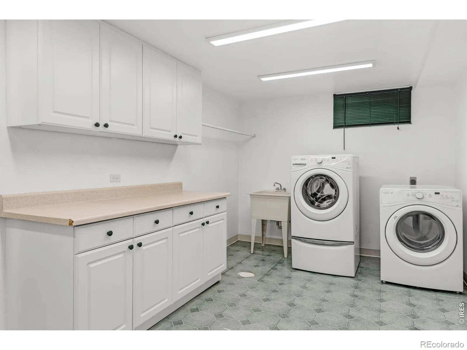 04202026150553 1600 29