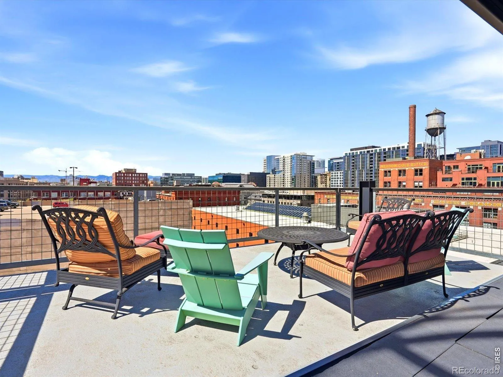 04192026000758 1600 38