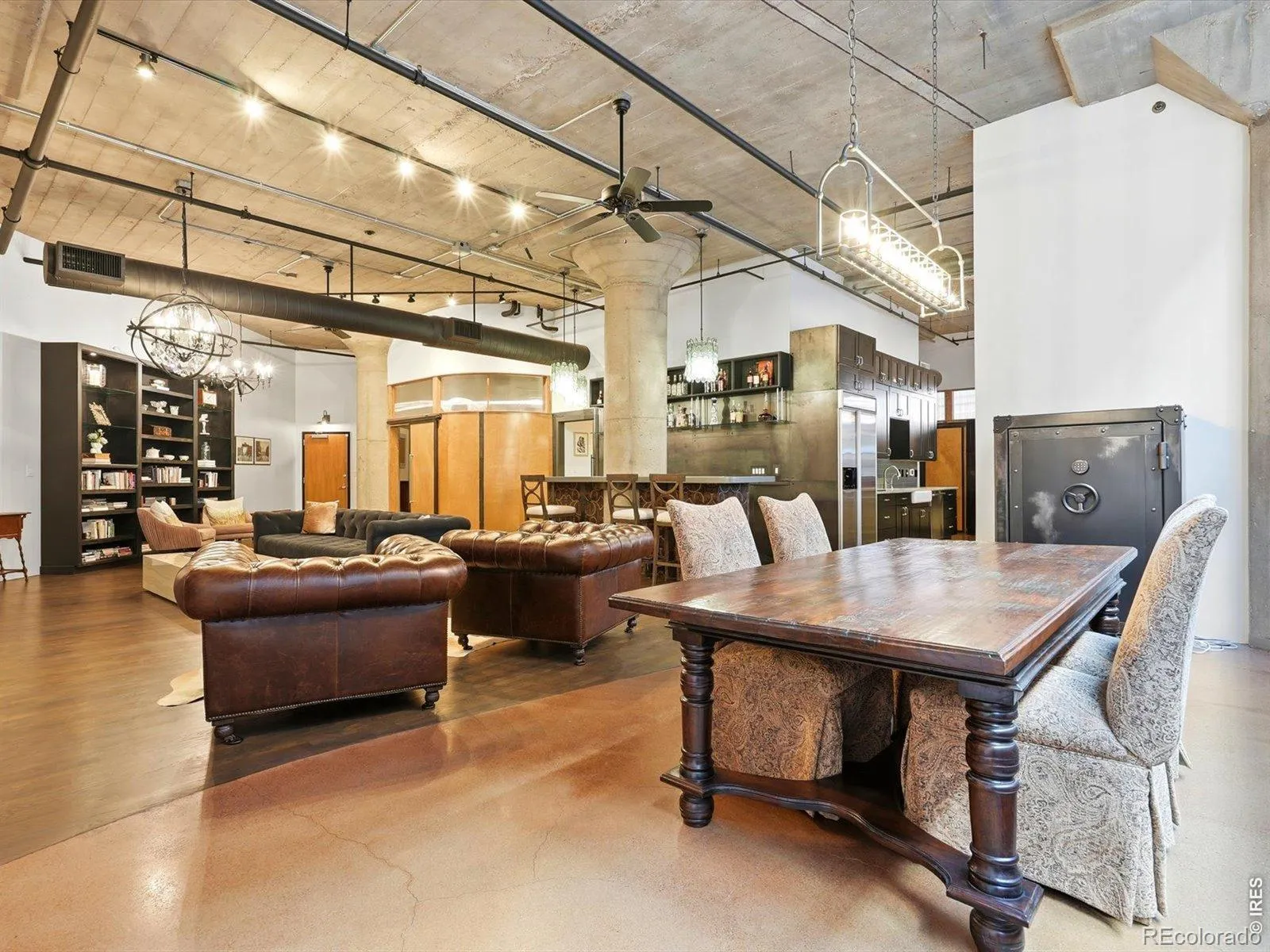 04192026000758 1600 4