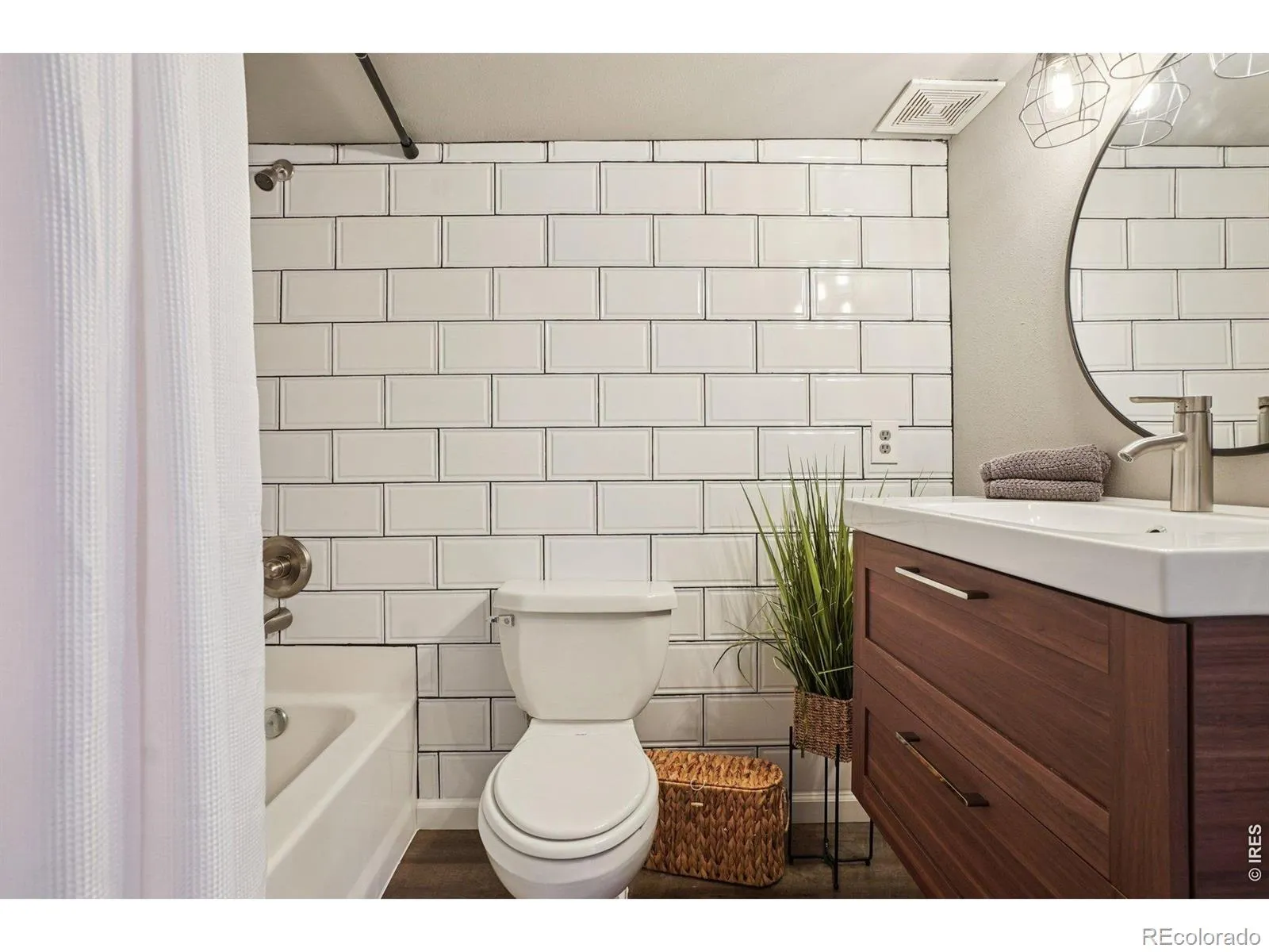 1370 Foxtail Drive Broomfield CO 80020 MLS #RECIR1056971 04192026221023 1600 41