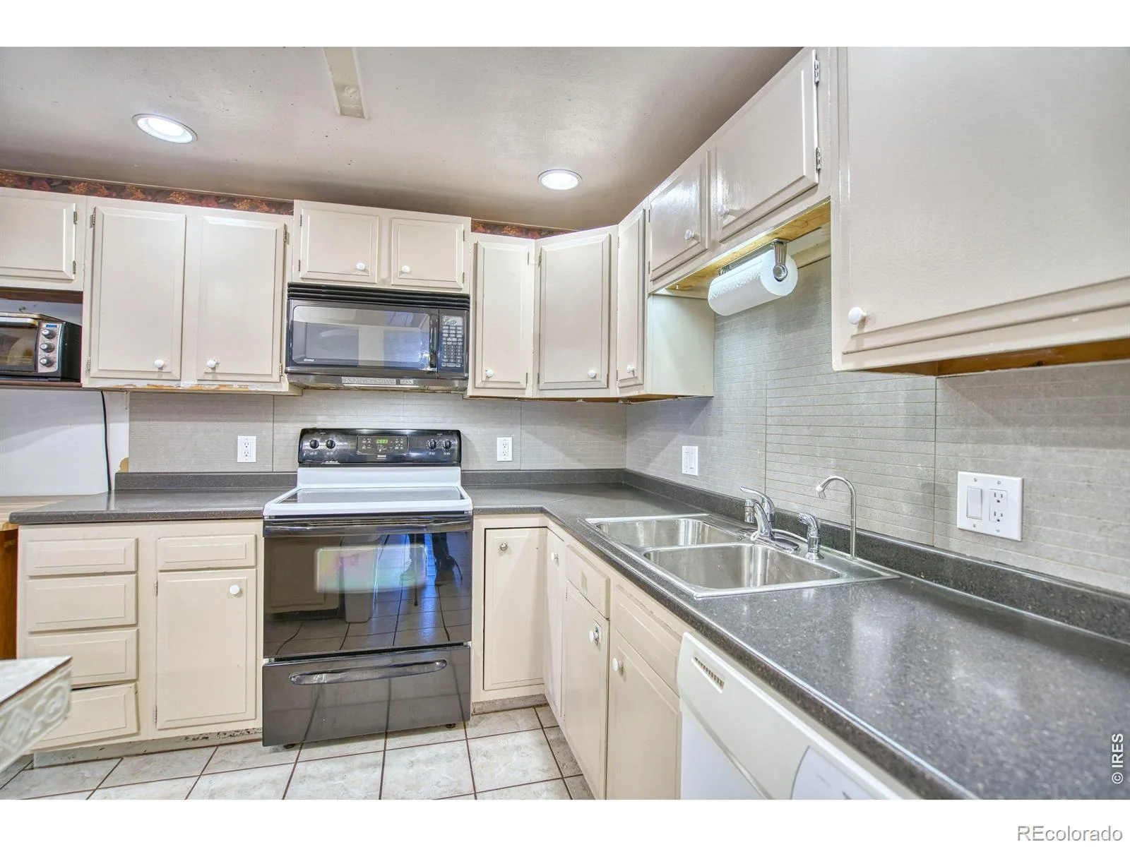 36 Placer Avenue Longmont CO 80504 | MLS #RECIR1057071 08242026072152 1600 10
