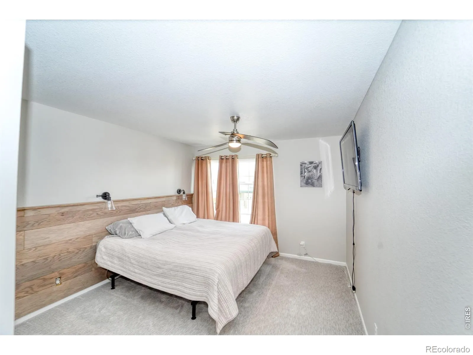 984 Glenarbor Circle Longmont CO 80504 MLS #RECIR1057142 04222026164530 1600 23