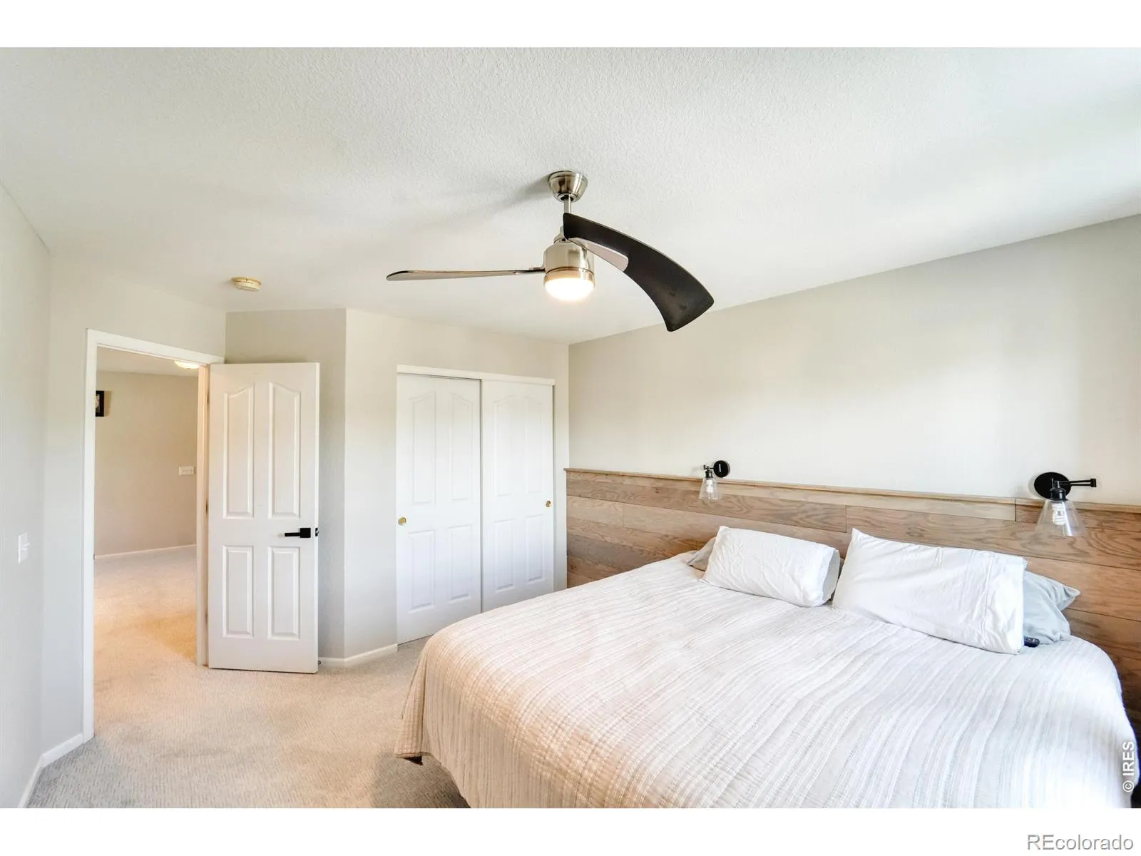 984 Glenarbor Circle Longmont CO 80504 MLS #RECIR1057142 04222026164530 1600 24