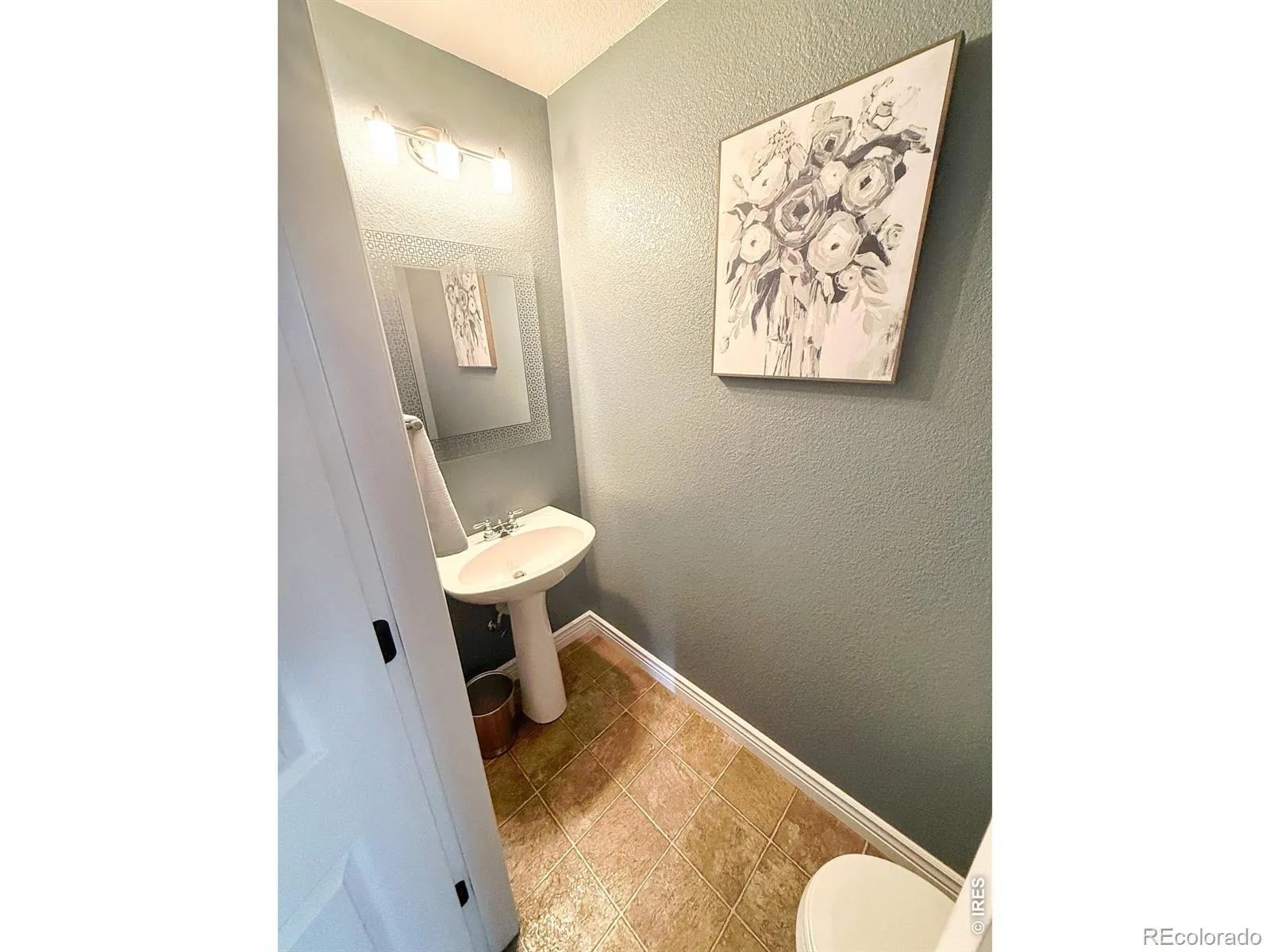 984 Glenarbor Circle Longmont CO 80504 MLS #RECIR1057142 04222026164530 1600 26