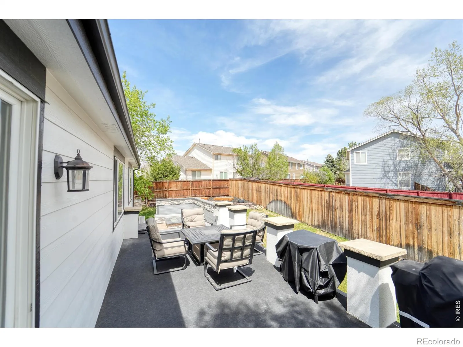 984 Glenarbor Circle Longmont CO 80504 MLS #RECIR1057142 04222026164530 1600 31