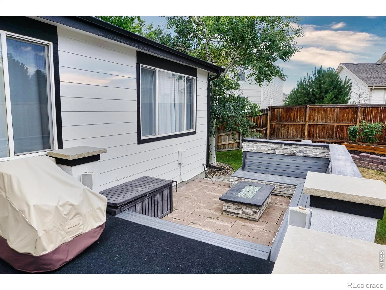 984 Glenarbor Circle Longmont CO 80504 MLS #RECIR1057142 04222026164530 1600 35