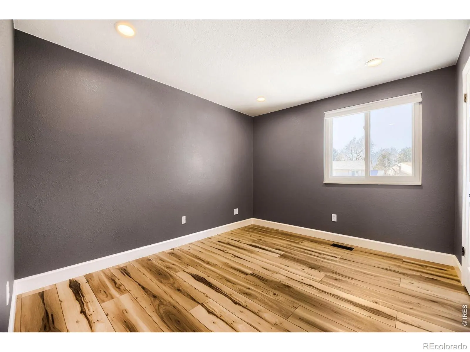8330 Garland Drive Arvada CO 80005 MLS #RECIR1057196 04222026214057 1600 17