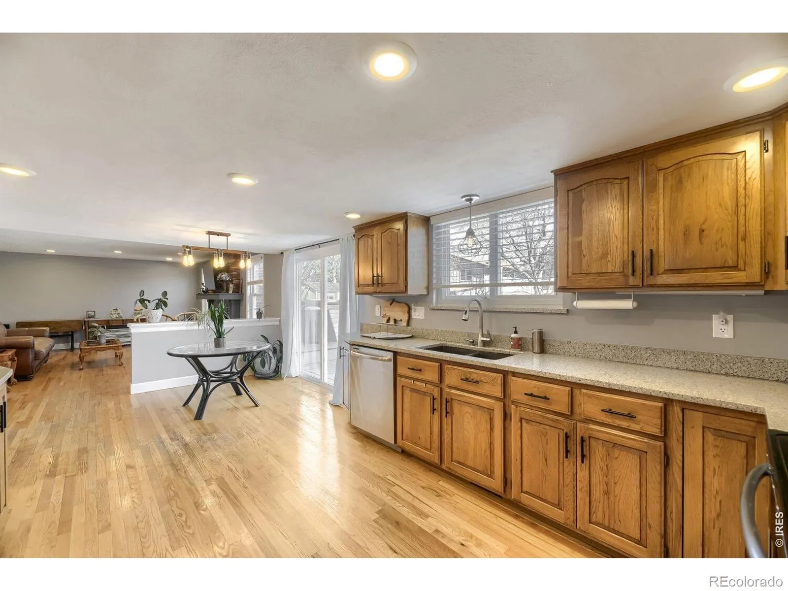 8330 Garland Drive Arvada CO 80005 MLS #RECIR1057196 04222026214057 1600 5