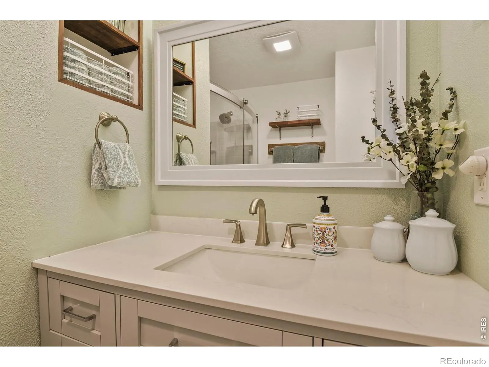 04222026222628 1600 23