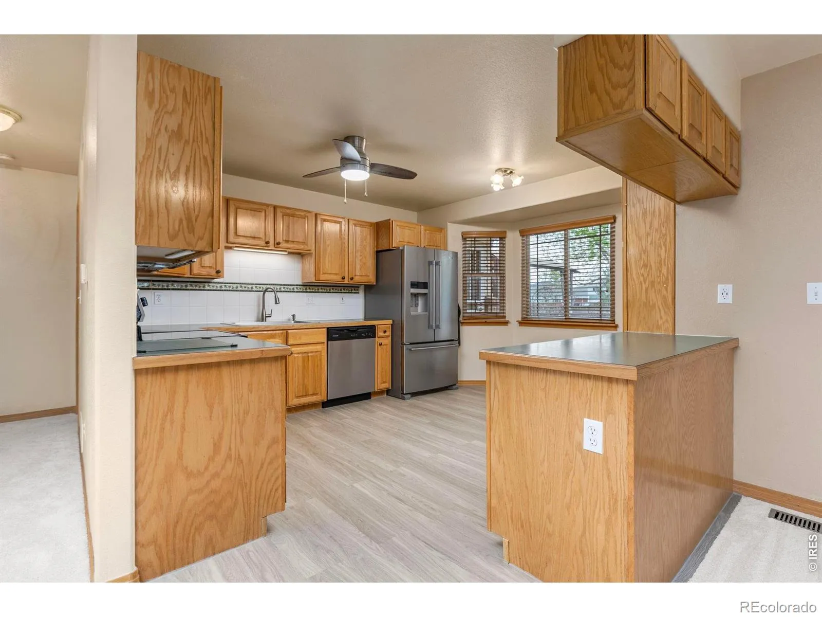 2517 Falcon Drive Longmont CO 80503 MLS #RECIR1057272 04232026172245 1600 9
